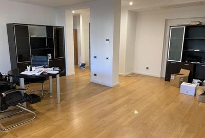 Birou, de 54 mp, în Aviației