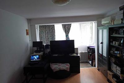 Apartament cu 2 camere decomandat în Drumul Taberei