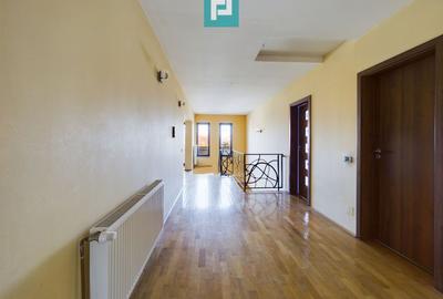 Vilă spațioasă cu 8 camere, Grădiște - 20