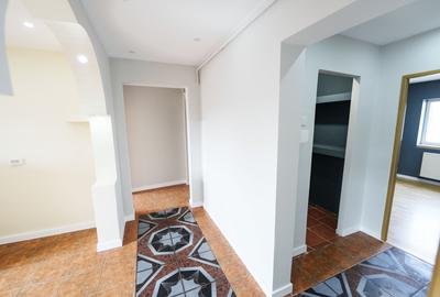 Apartament 4 camere renovat, bilateral, CT, Craiovita Noua - zona Kaufland - 14