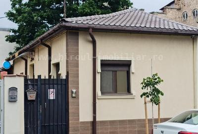 Vânzare Casă Complet Renovată – 3 Intrări Separate din Curte – Tomis II - 1