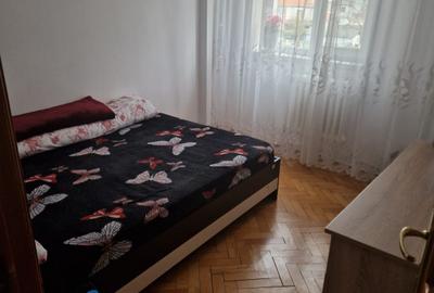Apartament 4 camere zona Parcul Mihai Eminsecu , etaj 2 , loc de parcare - 6
