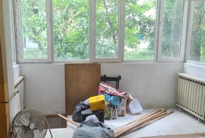 Apartament cu 4 camere decomandat în Aviației