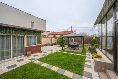 Siguranța unei Construcții Riguroase într-o Vilă Elegantă din Dobroesti - 16