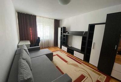 Etaj 2 - Galata, 2 camere decomandat, mobilat utilat, liber - 1