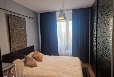 Proprietar, inchiriez apartament cu 3 camere, Bloc 2017, 2xbai, AC - 6