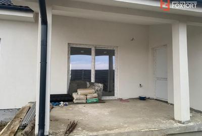 Duplex cu 3 camere si teren de 365 mp, zona Sag - 12