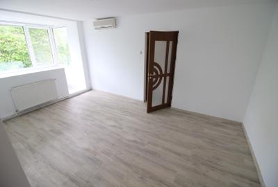 Apartament cu 2 camere semidecomandat în Țiglina 1