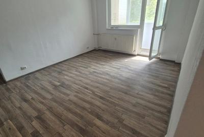 Apartament cu 3 camere de vânzare - Str. Fântânica, București - 1