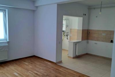 De Vanzare Apartament 2 camere decomandat Zamca cu loc de parcare - 6