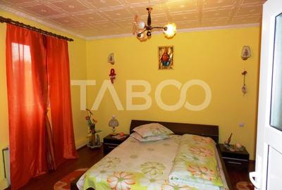 Pensiune de vanzare la cheie  13 camere  si teren 3000 mp - 20