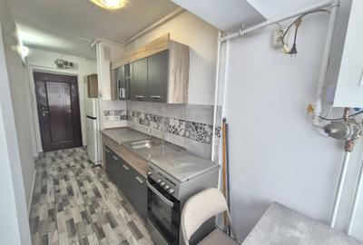 Inchiriere garsoniera decomandata Etajul 1  zona Astra Str.Sitarului - 8