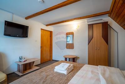 Apartament Busteni – Etaj Integral Vilă – 4 Camere - 4
