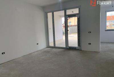 Apartament cu 3 camere si curte de 71 mp - Dumbravita - 10