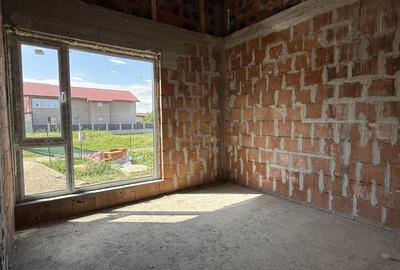Casa la Rosu Domnesti, 4 Cam, Teren 500mp, Comision 0% - 15