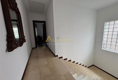 VILA Individuala cu 4 camere - 3 bai | 566 mp teren - - 11