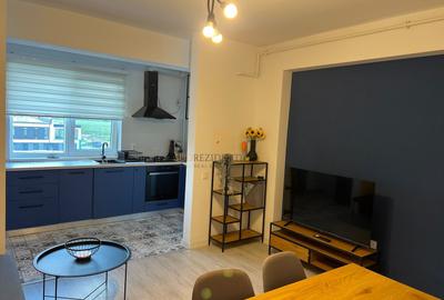 Apartament cu 2 camere semidecomandat, mobilat în Central