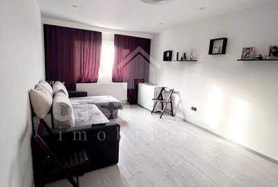 Apartament cu 2 camere decomandat în Micro 17