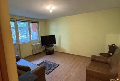 Apartament 2 camere parter plus balcon zona metrou Romancierilor - 1