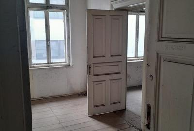 Casa 420,81 mp + teren 566 mp - Ultracentral - Unirii - 16