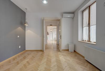In Cartierul Evreiesc, casa 3 camere pivnita si mansarda open space. - 8