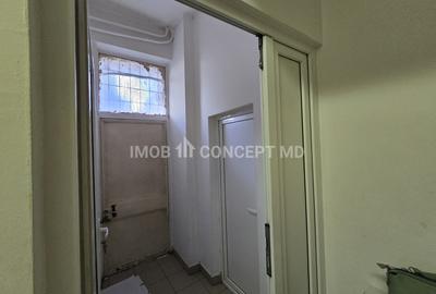 VANZARE SPATIU COMERCIAL -Parter, in zona 9 Mai - 12