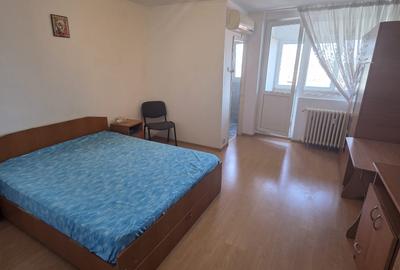 Garsonieră semidecomandată în 1 Decembrie 1918