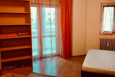 Garsoniera Piață Alba Iulia, stradal, mobilată si utilată modern, curată, libera - 2