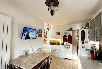 Apartament cu 2 camere semidecomandat, mobilat în Cetate