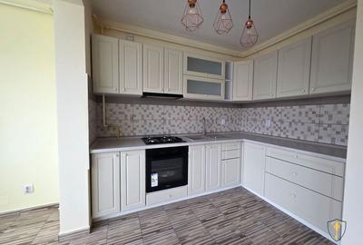 Apartament cu 3 camere de vânzare – Zona BMW, Florești - 1