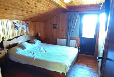 Casa / pensiune investitie sat Pestera, Moieciu, Bran - 17