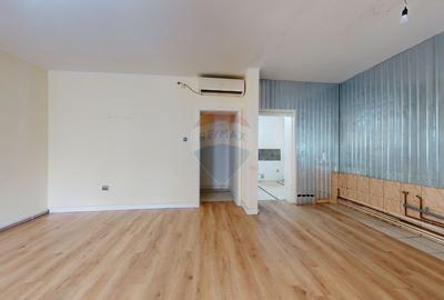 Spațiu comercial | str. Lunga 280 | 84 mp | Trafic pietonal | Vitrină - 10