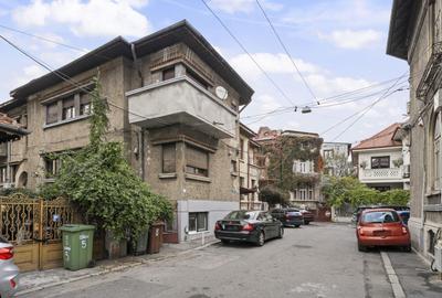 Apartament cu 3 camere, mobilat în Cișmigiu