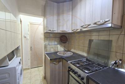 Apartament de 2 camere et.1 zona Piață Razboeni - 4