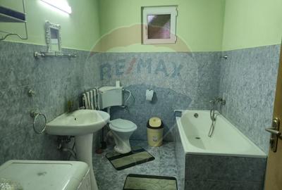 Casă / Vilă cu 7 camere de vânzare - 16