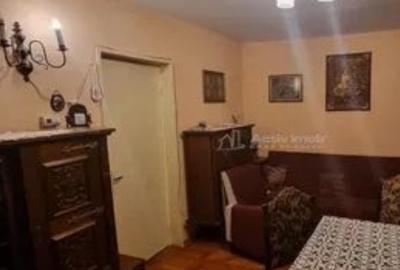 Apartament cu 3 camere, mobilat în Libertății