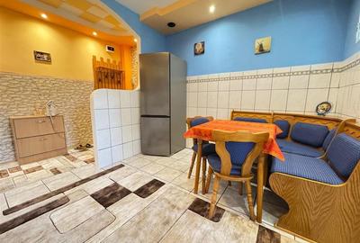 Apartament cu 2 camere decomandat, mobilat în Vasile Aaron