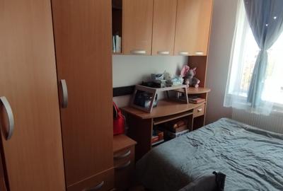APARTAMENT 2 CAMERE, ETAJ 3, MOBILAT SI UTILAT, PODU ROS - 4