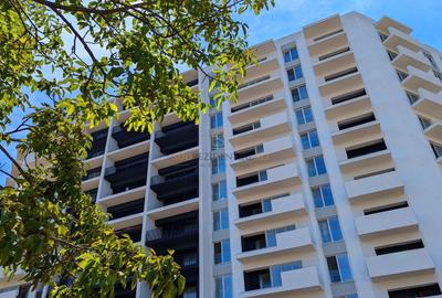 Apartament cu 2 camere decomandat în Metalurgiei