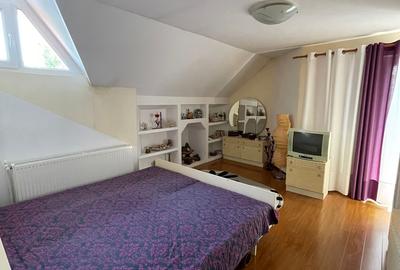 Refugiul Tău Verde: Casă Spațioasă cu Livadă, Anexe și Panouri Solare - 15