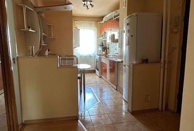 De inchiriat! apartament 3 camere decomandate zona BIG - 2
