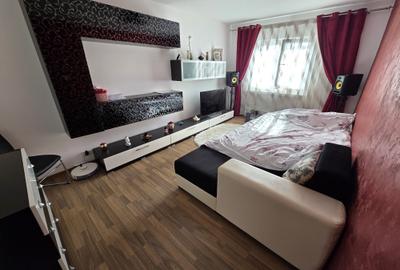 Alexandru cel Bun 3 camere decomandat 162087 - 1