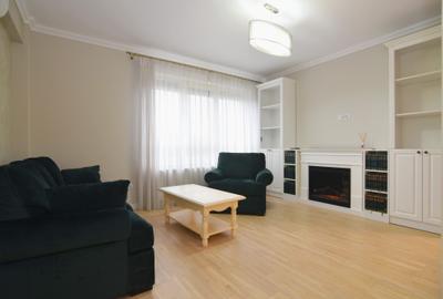 Apartament cu 4 camere decomandat, mobilat în Moara de Vânt