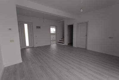 Casa, 5 camere 121 mp,Valea Lupului, de vanzare Cod 161111 - 1