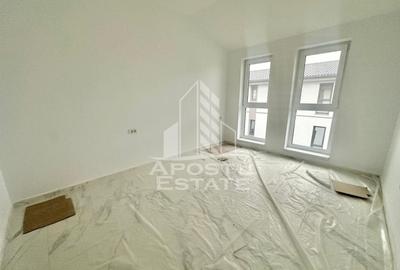 Apartament cu 3 camere semidecomandat în Braytim