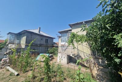 Km 4-5 -2 Case  P+1 in acceasi curte cu teren 600mp avand deschidere la 2 strazi - 9