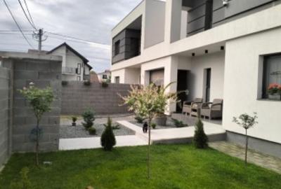 Duplex cu 5 camere în Dumbrăvița