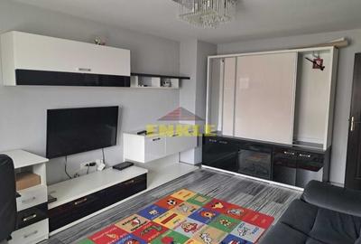De închiriat apartament cu 2 camere decomandat, Str. Ion Pillat. - 2