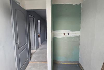 Vanzare casa Parter + 2Etaje - 6 camere - zona Antiaeriana - 4