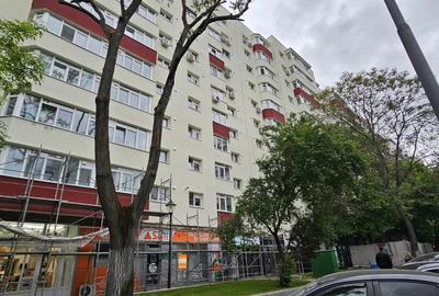 Brancoveanu - Oltenitei - bloc 1983 - nerenovat - 1